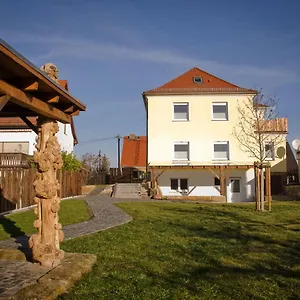 https://villa-kreisel.dresdenhotels.net